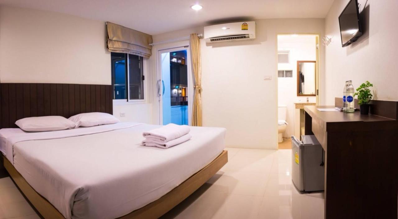 Sunshine Hostel Hua Hin Bagian luar foto