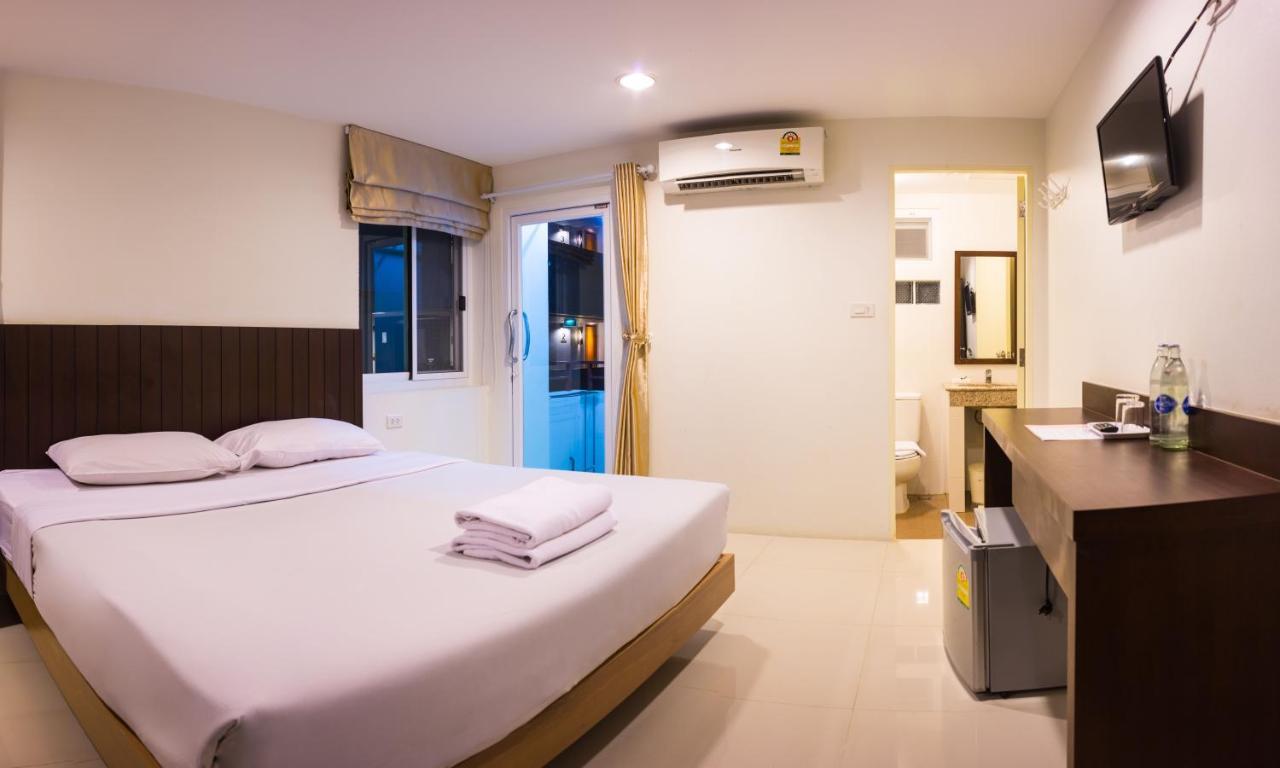 Sunshine Hostel Hua Hin Bagian luar foto